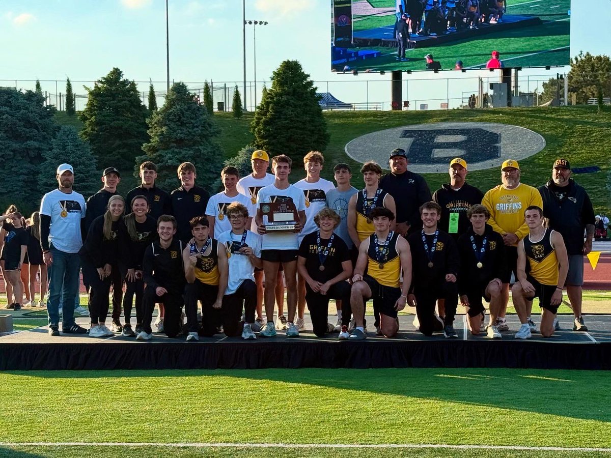 GriffinsTrack's tweet image. Your Class B Boys State Runner-Ups🥈 

We couldn’t be more proud of our athletes and the hard work they put into this season🙌💪 

#GETF #ItsAGreatDayToBeAGriffin