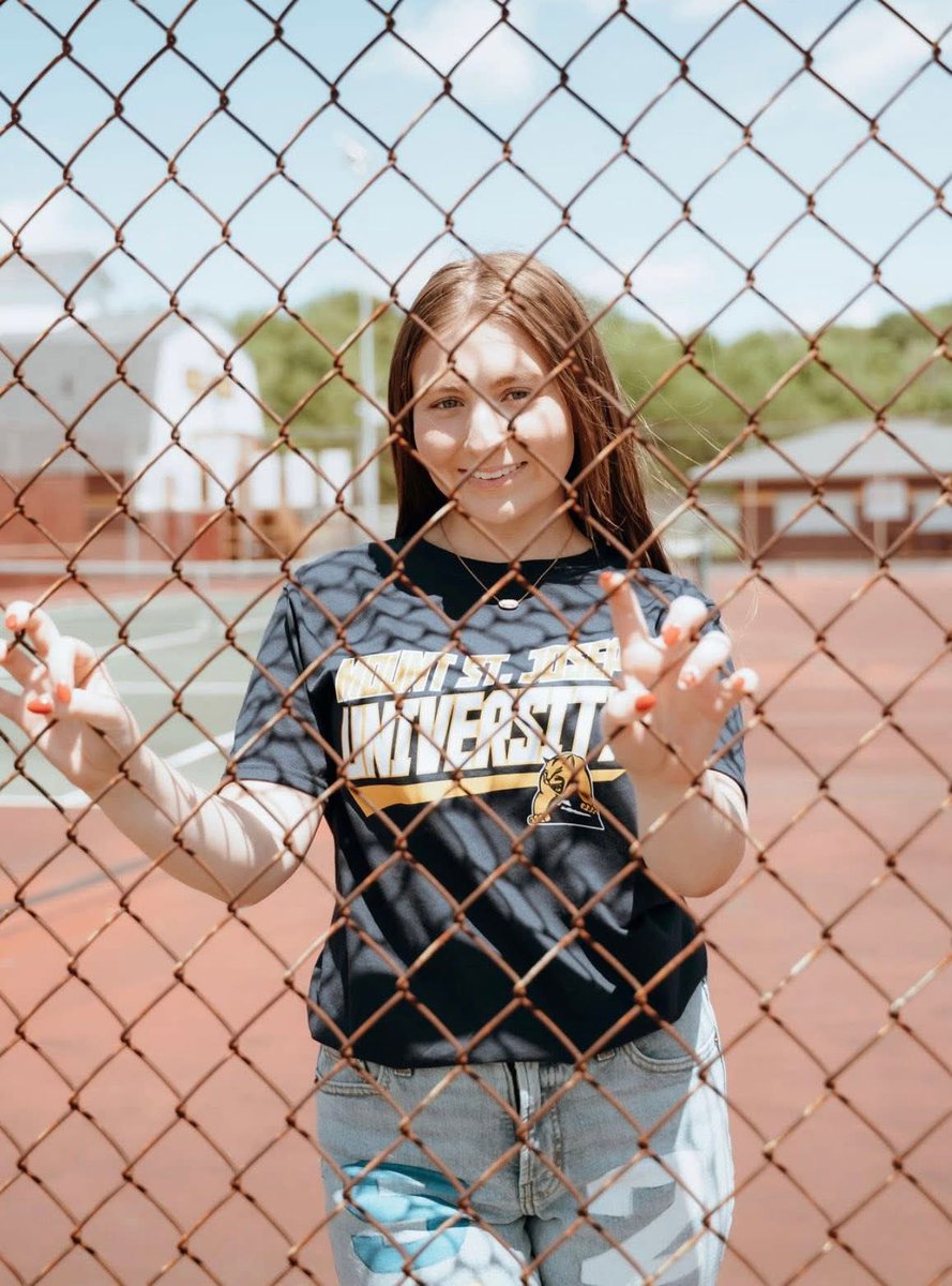 Checking out two of our favorite seniors remembering their time at our home away from home🎉🎾❤️