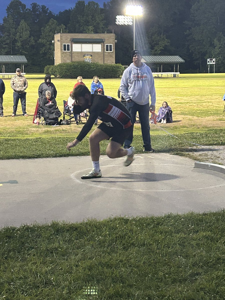 Braves Running (@geltmakerliz) on Twitter photo Colson Compton also qualifies in shot with throw of 46’2. <a href="/bordenathletics/">Borden Athletics</a> <a href="/newstribscores/">News&Tribune Sports</a> Colson Compton also qualifies in shot with throw of 46’2. <a href="/bordenathletics/">Borden Athletics</a> <a href="/newstribscores/">News&Tribune Sports</a>