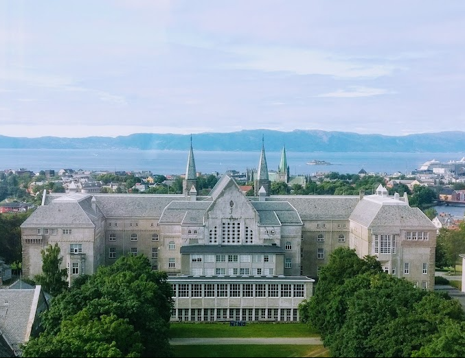 BCollasMath's tweet photo. Bringing back excellent memories; NTNU math dept is a gem! 

[Our colleague Gereon Quick is also part of the international #AHGTmath project  RIMS-CNRS] https://t.co/CRl696fiX7