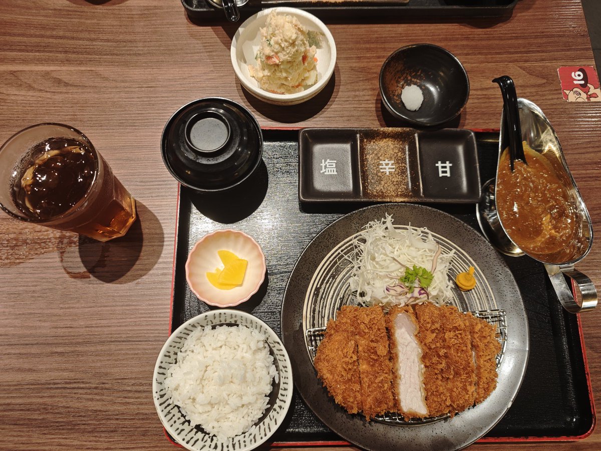 Elk000930's tweet photo. 在马来的最后一餐啦 https://t.co/FDDg6CfPfm