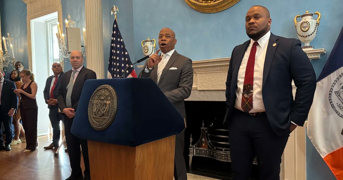 nickspanos's tweet photo. Need a Crypto Sanctuary City, now!!! We need to support @NYCMayor  's campaign to make #NYC the #crypto capital of the world!! He is a fellow techie and brilliant guy. Want to be successful in life, always start by counter exampling what the main stream media tells you, then and only then can you be the master of your destiny!
https://t.co/lGkdSFJWcC
