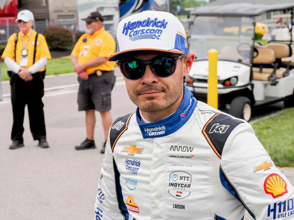 nascarcasm's tweet photo. INCREDIBLE: If @KyleLarsonRacin completes all 1,100 miles on Sunday he will have driven 100 more miles than Vanessa Carlton would walk if she could just see you tonight https://t.co/3b6K8JfVIJ