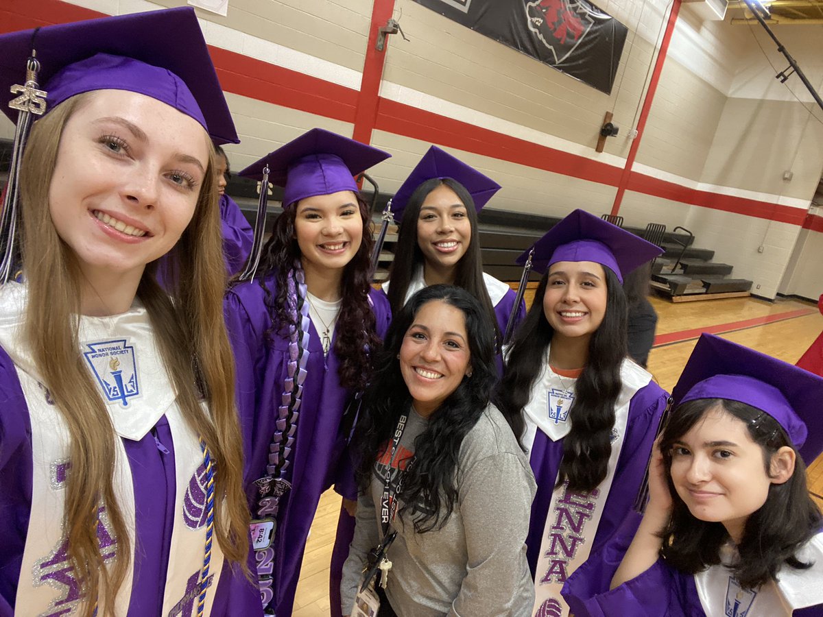 This class is so special 🥹💜❤️💙🤍