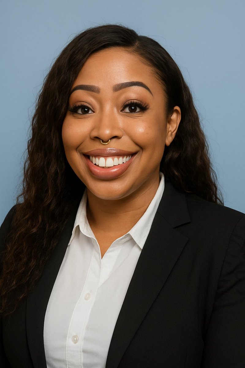SimplyCourtt's tweet photo. At this point I’m just going to get a headshot taken cause ChatGPT really playing in my face today. https://t.co/bkMjTWFmUz