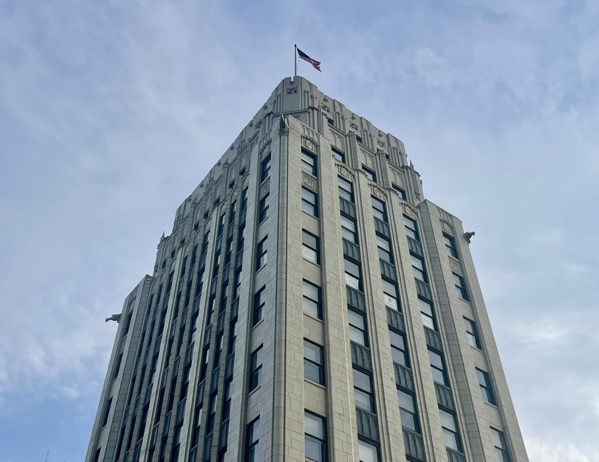 Midwest Modern tweet media