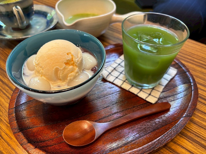 kurumenavi's tweet photo. 甘井菓し子の甘い物レポ🍭🍰🍨
「久留米の名店が営む黒糖創作カフェ［黒棒茶寮 Doch(ドッホ)］」さんです♡
#くるめナビ #久留米スイーツ #久留米カフェ #久留米黒棒本舗 #黒棒茶寮 #Doch #ドッホ

https://t.co/I1I6L066TH https://t.co/U9Im9RCQDx