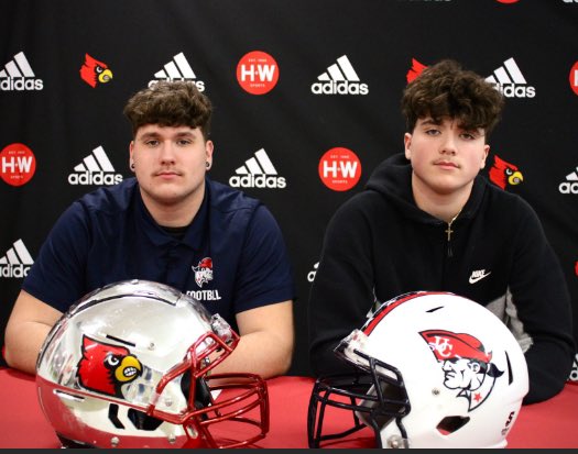 EthanPittman52's tweet photo. After a great camp I went undefeated and had a great talk with @CoachHouse_UC and @worbin I am blessed to receive an offer from The University of The Cumberlands. #AGTG 

@Benji_Jae @UCCoachMorris @UCPatriotFball @Barstool_Wayne @waynecofb https://t.co/2lS1U5RH61