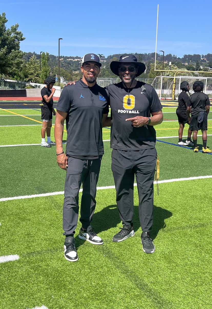 Hardy Nickerson (@hardynickerson) on Twitter photo Thank you <a href="/CoachToler/">Burl Toler III</a> and <a href="/UCLAFootball/">UCLA Football</a> for pulling up at <a href="/ODowdDragons/">Bishop O'Dowd High School</a> to see our kids get that work in! Thank you <a href="/CoachToler/">Burl Toler III</a> and <a href="/UCLAFootball/">UCLA Football</a> for pulling up at <a href="/ODowdDragons/">Bishop O'Dowd High School</a> to see our kids get that work in!