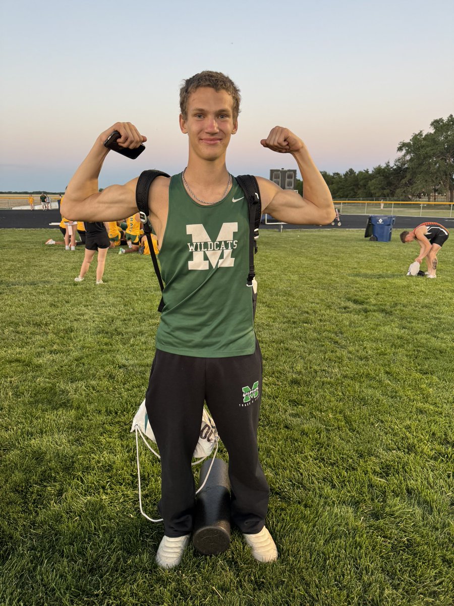STATE QUALIFIER in the 1600!!!