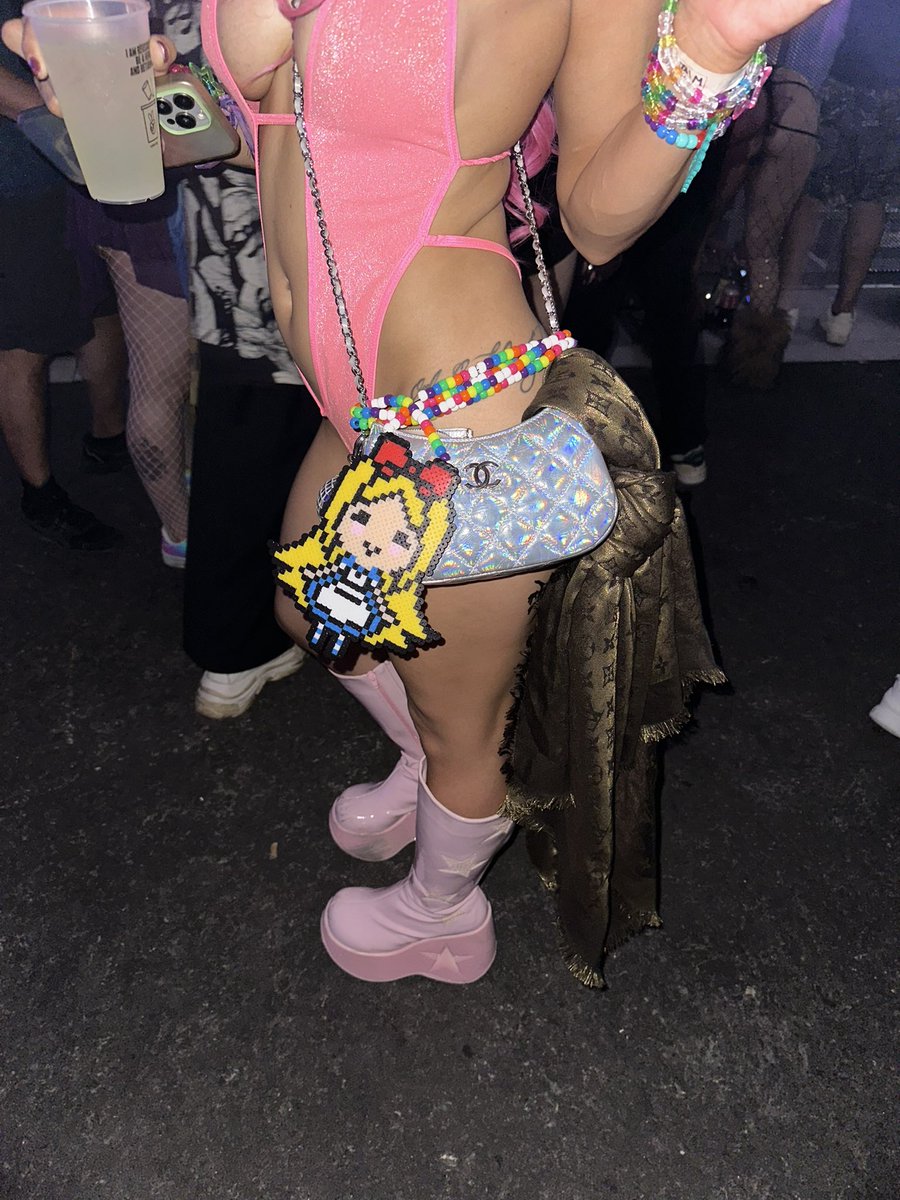 ASHALEANN's tweet photo. EDC 2025 🌈 https://t.co/HoBLrfnjzY