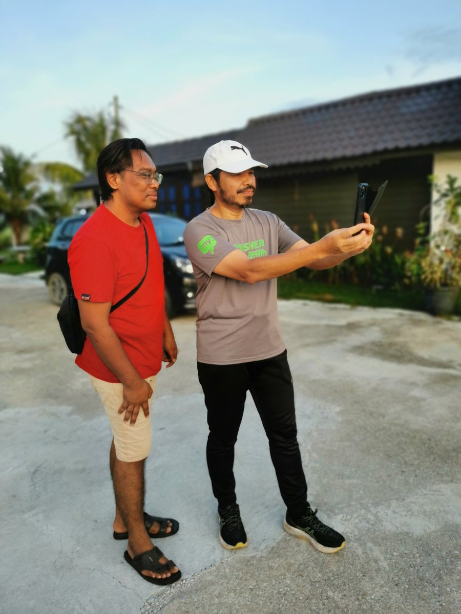 Dr_Uzir's tweet photo. Alhamdulillah,pagi ini jogging di sekitar Simpang 8, 1/2 Timur, Sg Besar sebelum menghadiri beberapa program bersama pihak Majlis Daerah Sabak Bernam.
#FitDOSM
#StatsMalaysia
#StatistikNadiKehidupan
#StatistikSegalanyaPasti
#MyASEAN2025
#BanciPertanian2024
#KPDOSM https://t.co/j1EbQS6oqs
