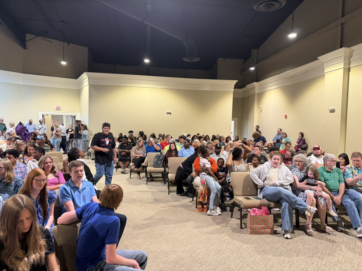 Chris Morris tweet media