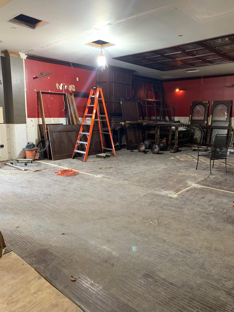 JCLGLlighting's tweet image. "Love the fact it has an Outlet you could use to run another light in a different area because this thing easily lights 2500 sq ft no problems. " 
 Shop now:jclgl-led.com/products/jc-lg…  
#worklights #worklight #WorkLighting #ledlighting