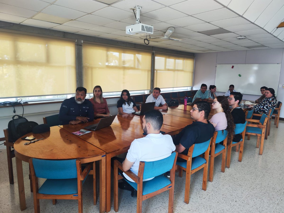 Hoy visité el <a href="/Teccr/">TEC Costa Rica</a> y compartí la mañana con estudiantes de ingeniería que están desarrollando tesis de graduación utilizando las herramientas de <a href="/iRAPSavingLives/">iRAP</a>. Me emociona ver que estamos formando profesionales en el nuevo paradigma de la movilidad segura.