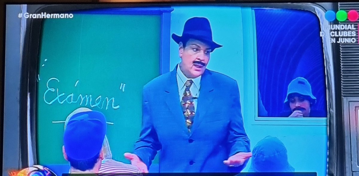 Avísenle a Gran Hermano que "examen" no lleva tilde. Reprobado.