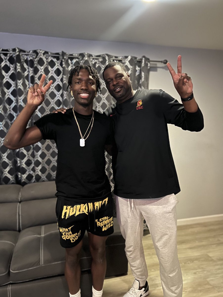 Ja’Myron Tron Baker (@jjbdagreat) on Twitter photo Had a great in home visit yesterday, super excited about the future✌🏾 <a href="/uscfb/">USC Football ✌️</a> <a href="/CoachSimmonsSC/">Dennis Simmons</a> <a href="/DreBrownUSC/">Dre Brown</a> Had a great in home visit yesterday, super excited about the future✌🏾 <a href="/uscfb/">USC Football ✌️</a> <a href="/CoachSimmonsSC/">Dennis Simmons</a> <a href="/DreBrownUSC/">Dre Brown</a>