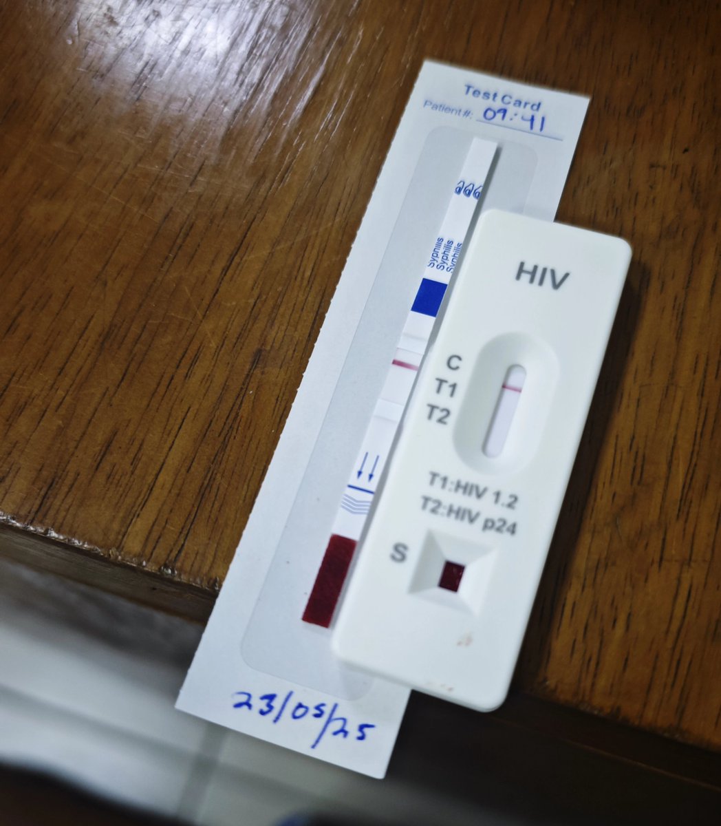 爱自己就等于爱你😋
验血+拿药