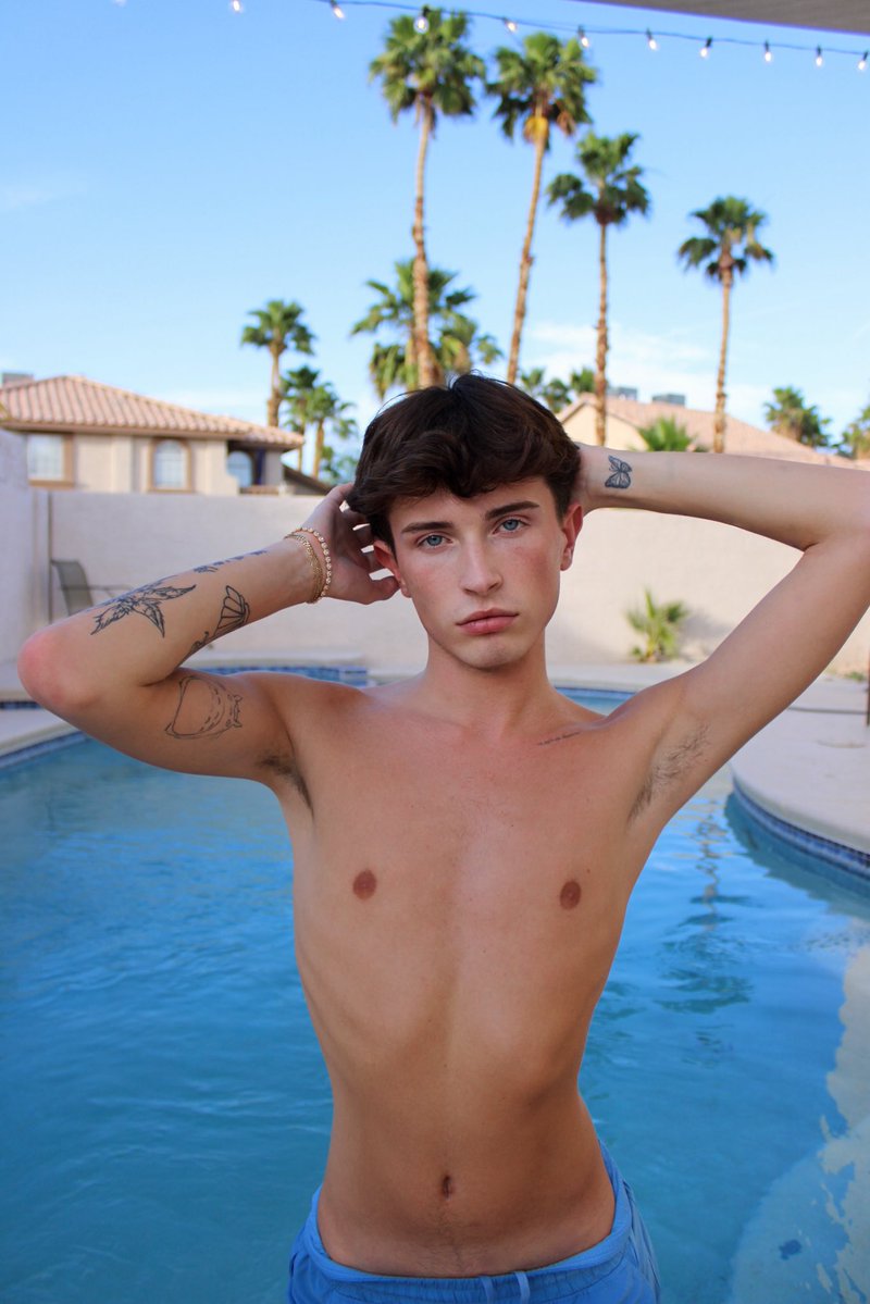 If you wanna find more of me 💙onlyfans.com/thetylermoorez