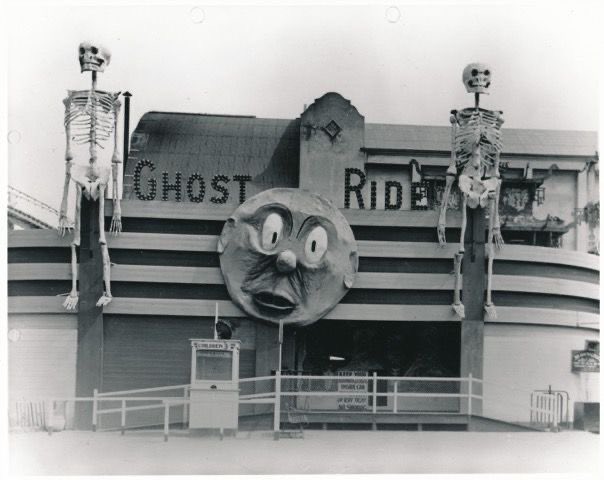 hauntorama's tweet image. Any fans of dark rides? 
-Laff in the Dark: Savin Rock Amusement Park in West Havin, Connecticut. 
-Devils Cave: Dorney Park in Allentown, PA. 
-Ghost Ride: Luna Park in Melbourne, Australia. 
-Mystery Ride: Steel Pier in Atlantic City, NJ. 
#HorrorCommunity #DarkRide