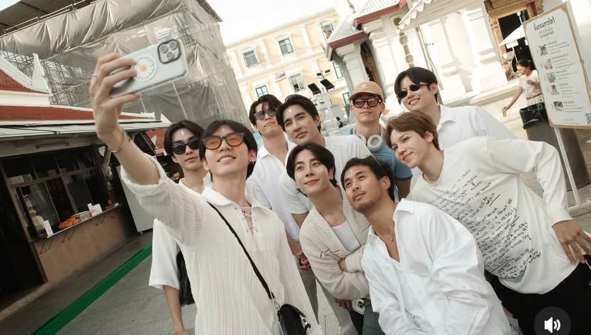 gojesinblack's tweet image. MANIFESTING TUA YANG SASSY NAN CENTIL!
MAHASISWA FASHION DESIGNER YANG GAK TAKUT BEREXPERIMENT DENGAN OUTFIT DIA DAN MAKE UPNYA!
GAK SABAR AKOOOH LIAT TUA NGEJAR-NGEJAR ARNOLD AAAAAAAAAAAAAAAAAAAA
#JossGawin #OnlyFriend