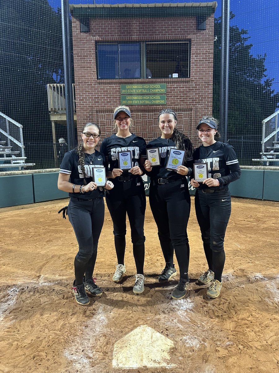 SouthWarren Softball (@swsoftball) on Twitter photo CONGRATS to our ALL DISTRICT TEAM <a href="/McLaineHudson1/">McLaineHudson</a> <a href="/LaylaOgden1/">Layla Ogden</a> <a href="/Russell_2026/">Kinleigh Russell</a> <a href="/courtneyn2027/">Courtney Norwood</a> and MVP goes to <a href="/LaylaOgden1/">Layla Ogden</a> βΌοΈβΌοΈ CONGRATS to our ALL DISTRICT TEAM <a href="/McLaineHudson1/">McLaineHudson</a> <a href="/LaylaOgden1/">Layla Ogden</a> <a href="/Russell_2026/">Kinleigh Russell</a> <a href="/courtneyn2027/">Courtney Norwood</a> and MVP goes to <a href="/LaylaOgden1/">Layla Ogden</a> βΌοΈβΌοΈ
