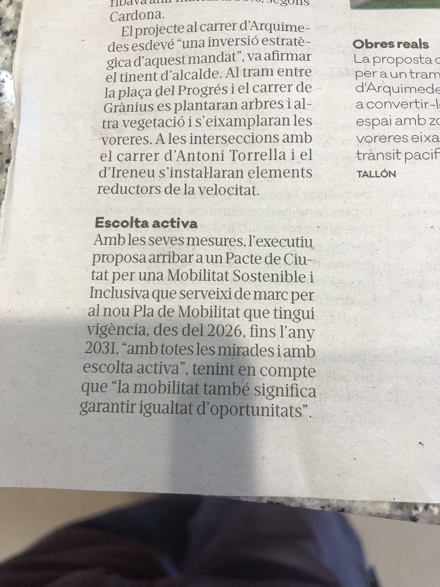 Gairebé 1M€ per a ampliar quatre voreres i plantar quatre arbres. Una actuació que no solucionarà el greu problema dels veïns (això o ho saben o són profundament imbècils).
El dineral q’ens costarà arreglar la ciutat quan aquesta tropa marxi, què?, a qui l’hi hem de cobrar?