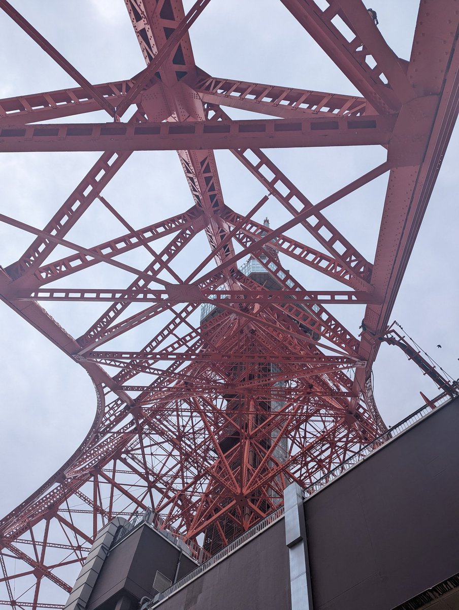 東京タワーのローアングル