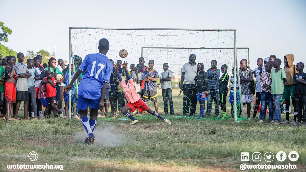 WatotoWasoka's tweet photo. Isssaaa Furayideeee
#FridayFeeling β½
Still riding the wave from Slums Derby 2025!
Epic goals, bold tackles & pure heart from 2,000+ young stars.
This is grassroots football at its finest.
#SlumsDerby2025 #WatotoWasoka #FootballMadeInSlums #FootballForTheGoals https://t.co/ZrBsDTiXgl