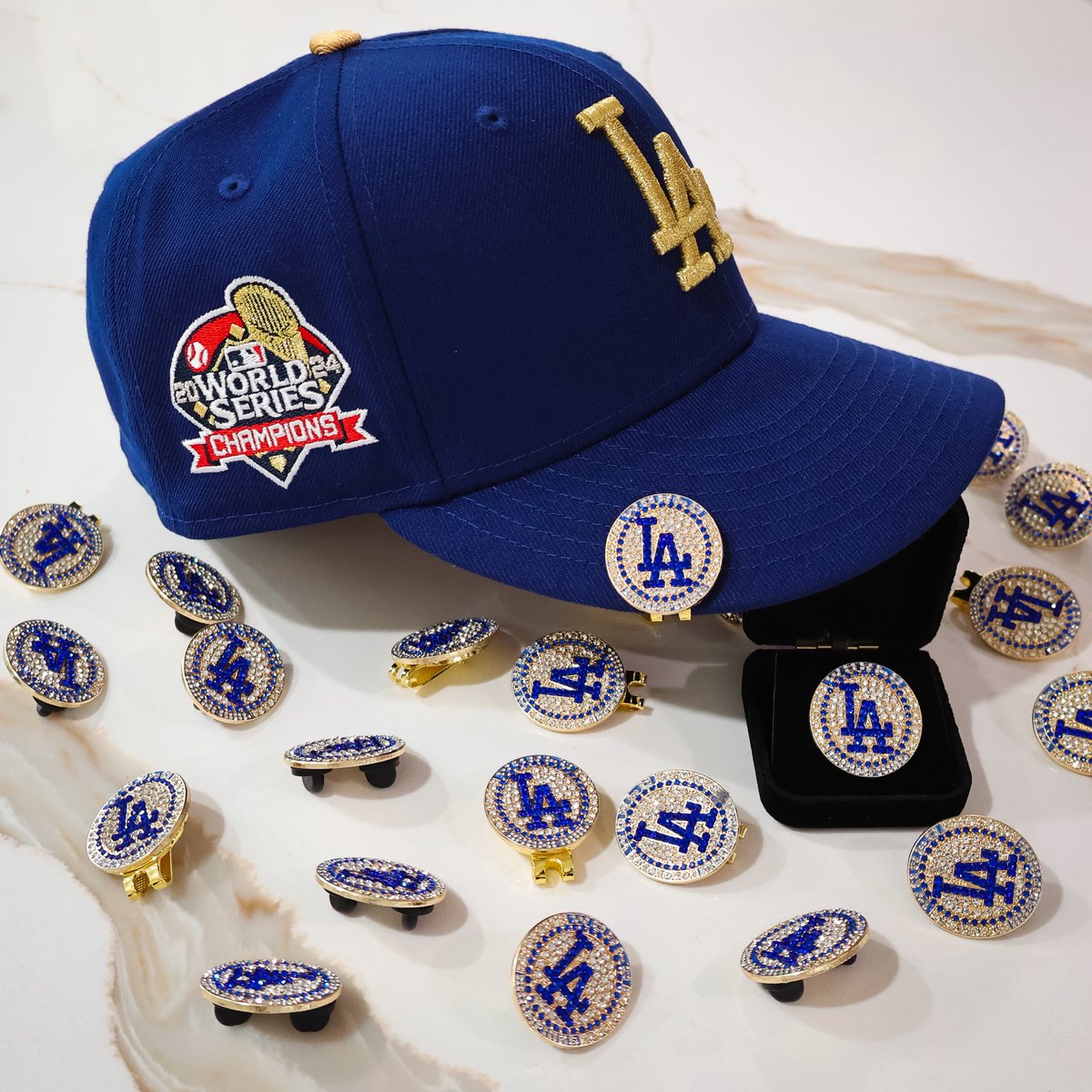 🚨Giving away a LAD WS ‘24 💍 Pin/Magnetic Golf clip set away for father’s day! Must:

•Be following me to DM
•Like + Repost
•Tag a Die Hard Dodgers fan

🚨Restock tomorrow 1pm PST. In hand and limited ‼️Link in bio🤝🏼