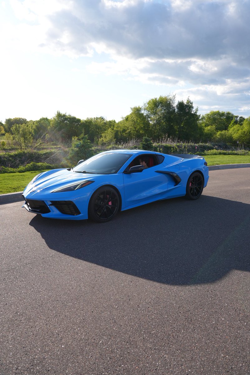 Thanks to Lofe Official LLC for the early birthday present 💙

And to all of you for changing my life I love you ❤️