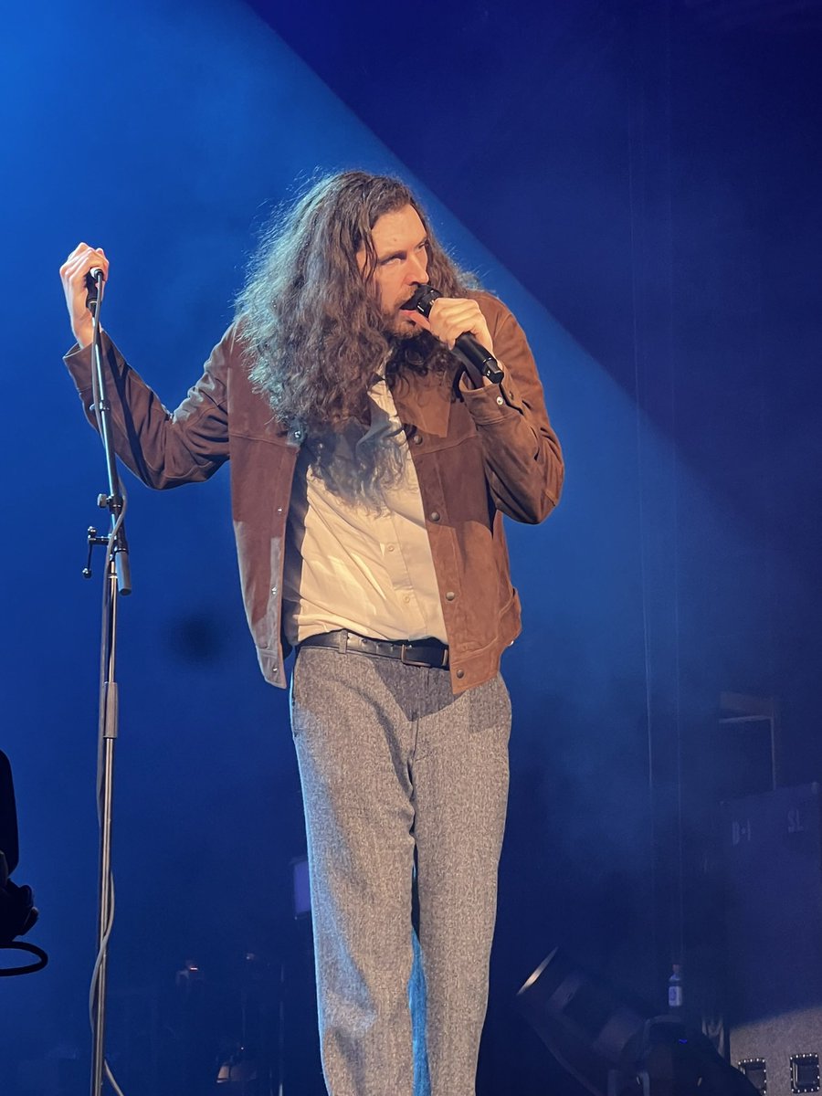 alexjstack's tweet image. Happy one year anniversary of seeing the loml from the pit for the first time 😍