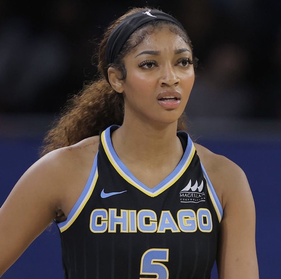 Angel Reese through 2 games:

🧱 5-22 FG
🧱 10 TOV

Lowest plus-minus in the WNBA 😭