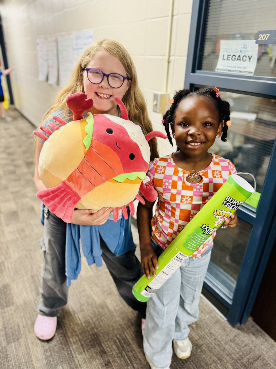 Tara Cruz, M. Ed. (@taracruz_ege) on Twitter photo Last SOAR Assembly of the year! Congratulations Oliver and Rory for winning the “respectful” award and Harley for winning a prize from the Eagle Buck drawing! 💚✨💚 <a href="/HumbleISD_EGE/">Elm Grove Elementary</a> Last SOAR Assembly of the year! Congratulations Oliver and Rory for winning the “respectful” award and Harley for winning a prize from the Eagle Buck drawing! 💚✨💚 <a href="/HumbleISD_EGE/">Elm Grove Elementary</a>