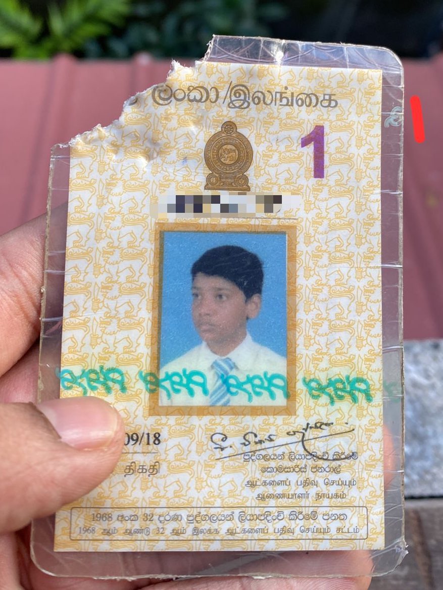 Thenukaaa's tweet image. on today’s episode of my dog and his ventures, do you reckon i can still get by with this?