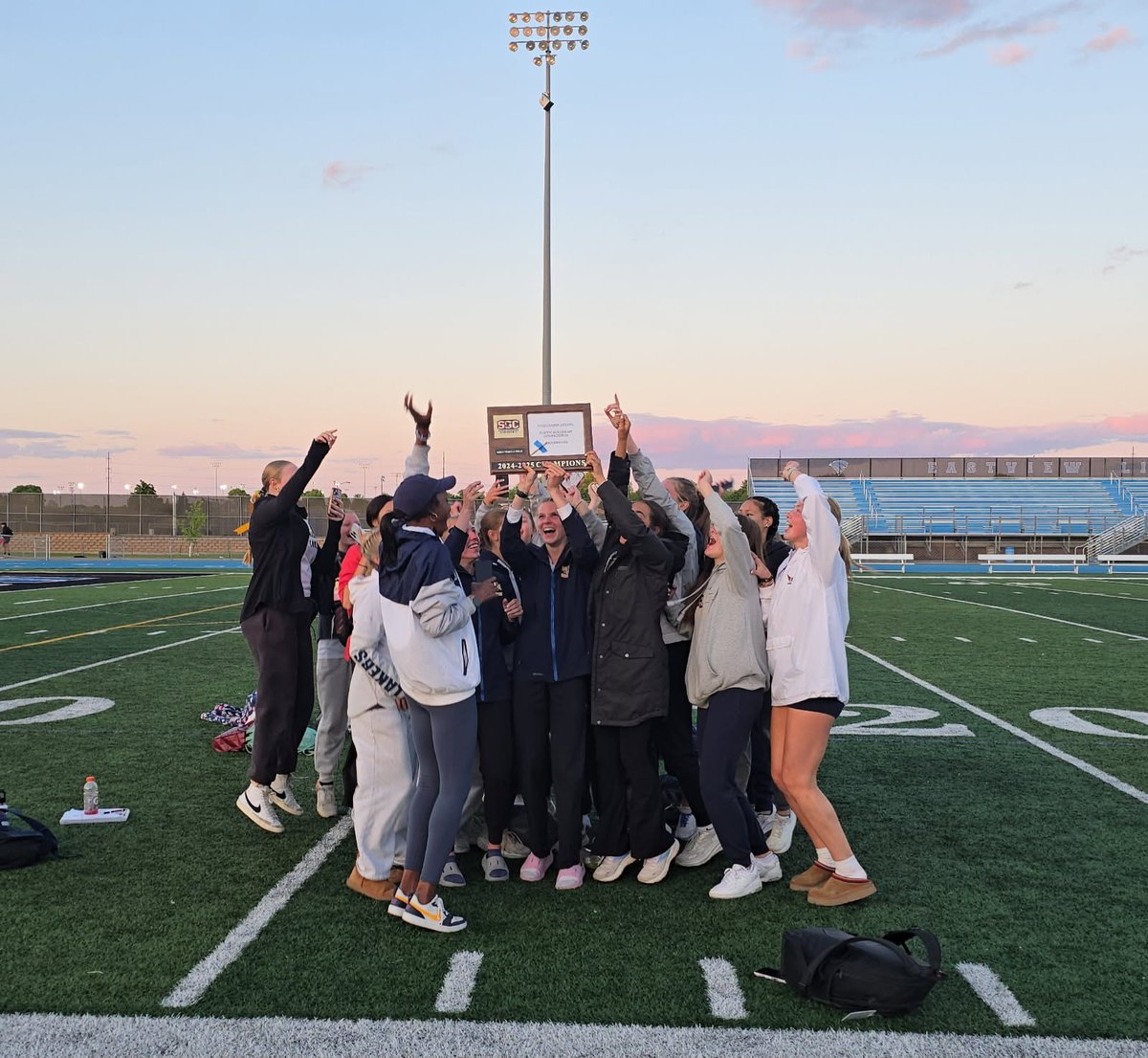 GirlsPLTF's tweet image. 2025 Conference Champs! 🏆 

#together #LakersOnTop