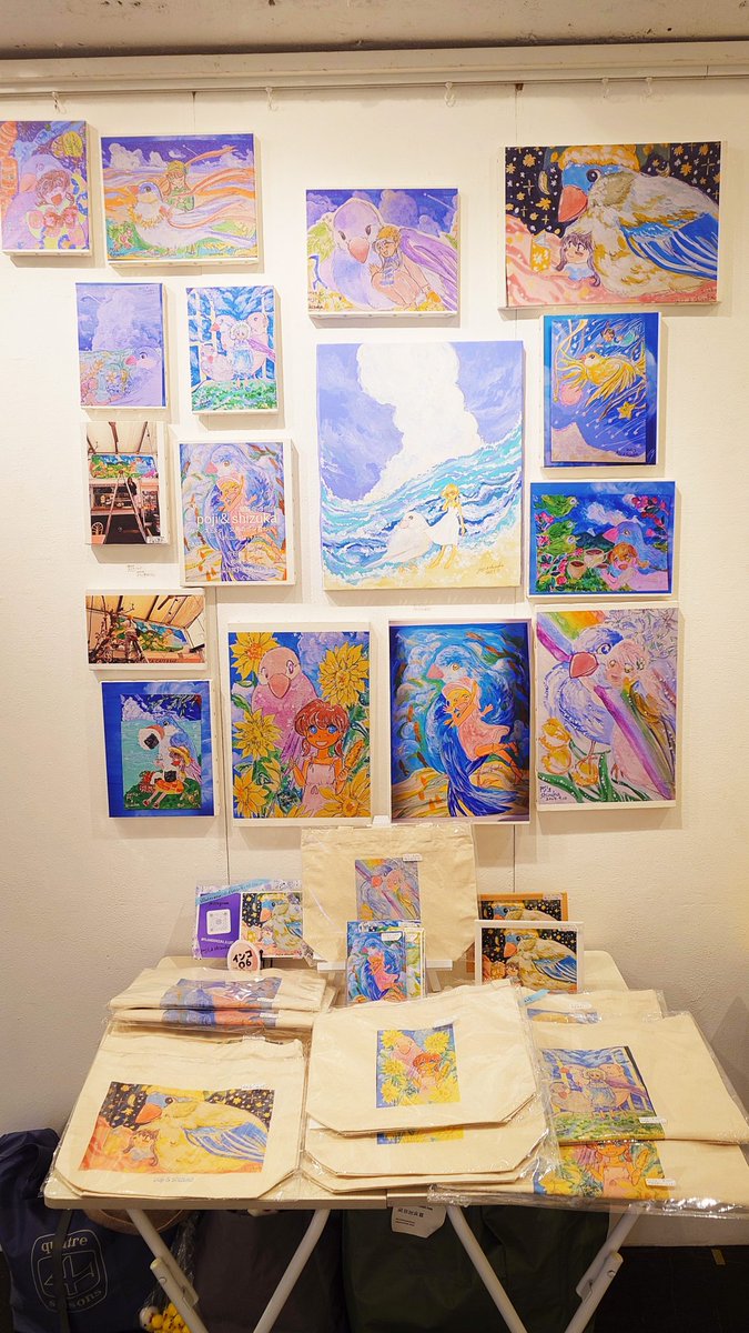 DFGHarajuku's tweet photo. 🕊 とりてん6 展示レポート公開🕊

デザフェスギャラリー原宿の人気企画展『とりてん』が4年ぶりに大復活！！

6回目となる本展は、空を飛ぶ鳥だけでなく陸の鳥や海の鳥等さまざまな鳥たちを愛するアーティストが集い、
EAST館の2階を鳥づくしにしました！！

展示の様子をご紹介いたします���

展示レポートPart1
https://t.co/WXktdNnX5v

展示レポートPart2
https://t.co/RkVg8vkUzX