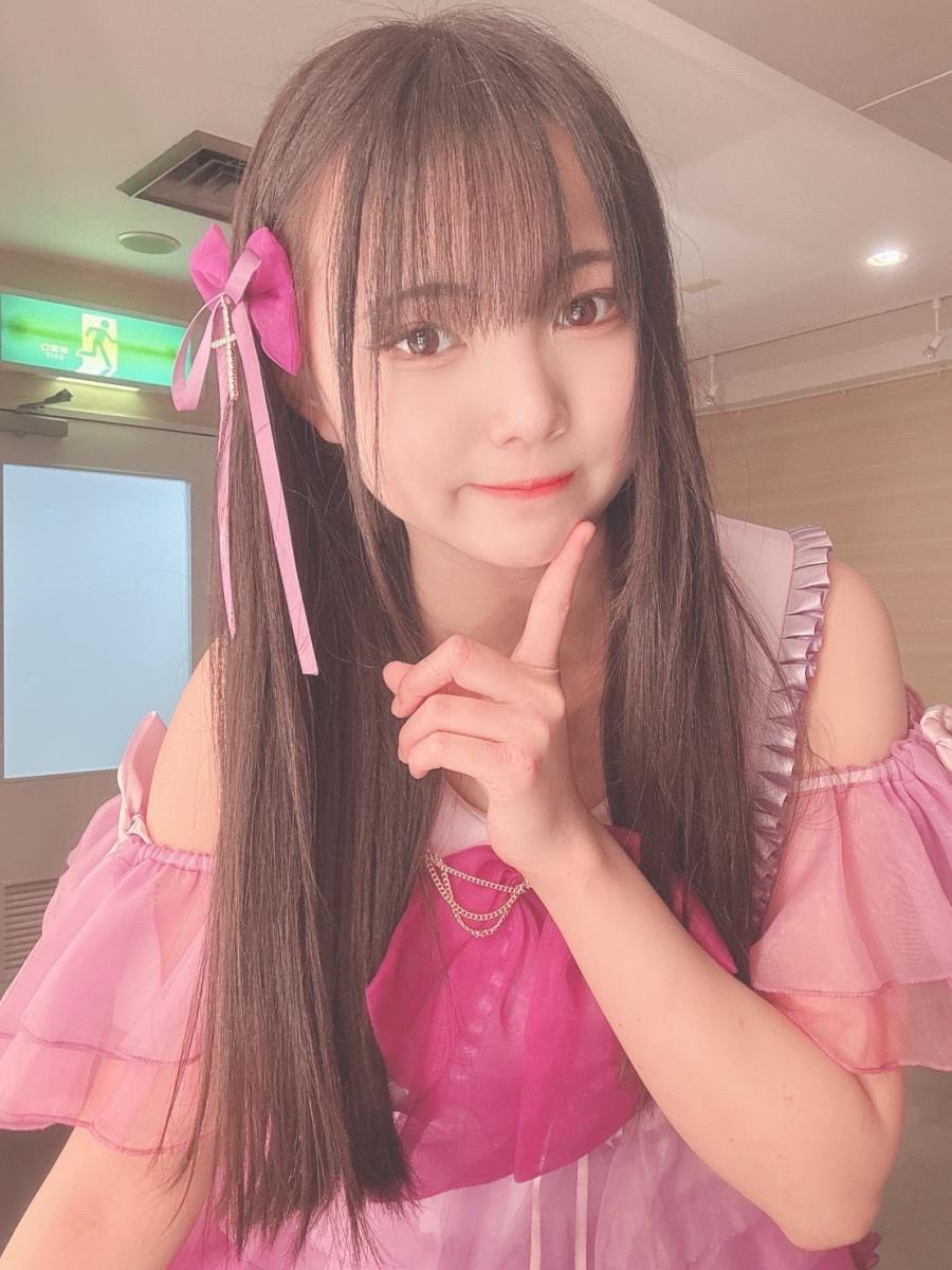 azuki_sumo's tweet photo. 赤と言えば…『紅の舞姫』みーも!
🎀 三浦みう 愛知県出身
❤️ 担当カラー:赤
🎂2008.7.8(高2)
ライブ中はキレキレのダンスを披露!跳躍力も高いので目で追うのが大変(≧▽≦)
#三浦みう #赤担当 #idrip
#ラビハチ #RABBITHUTCH
#DIANNAプロジェクト https://t.co/vEtKRR67a9
