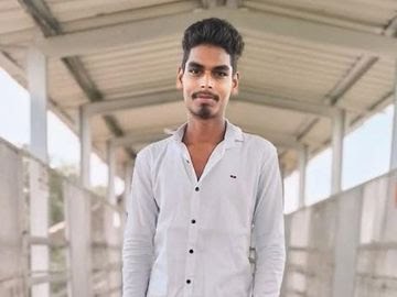 #JusticeForRajkumarKushwaha
आर्केस्ट्रा देखने के बहाने बुलाकर तीन युवकों  ने राजकुमार कुशवाहा की हत्या कर दी ।

घटना उत्तर प्रदेश के देवरिया जनपद की है 
गोरखपुर मेडिकल कॉलेज में एक 19 वर्षीय युवक की मौत ने खामपार थाना क्षेत्र में तनाव पैदा कर दिया है। करौंदा निवासी राजकुमार