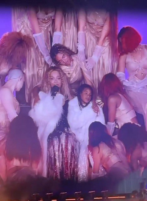 CRIIS 𐚁 tweet media