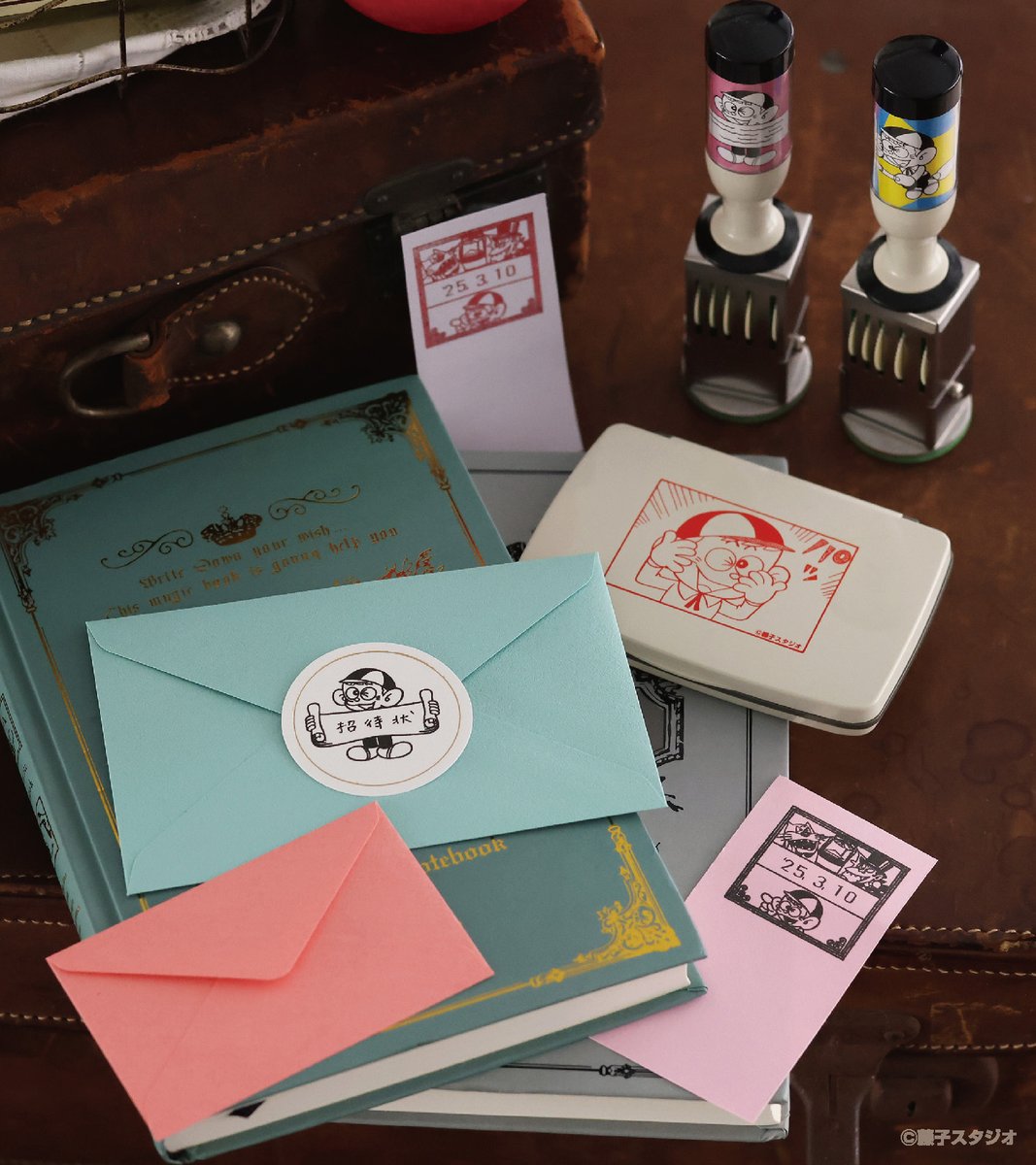 藤子不二雄Ⓐ先生の作品を扱った「日付印」「スタンプ台」が郵便局の