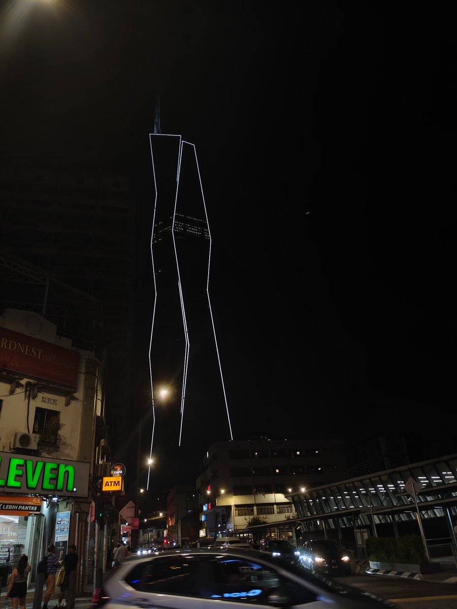 一直陪着我吧，不管以什么身份
Stay with me forever, no matter what the role is.
#loveuforever#