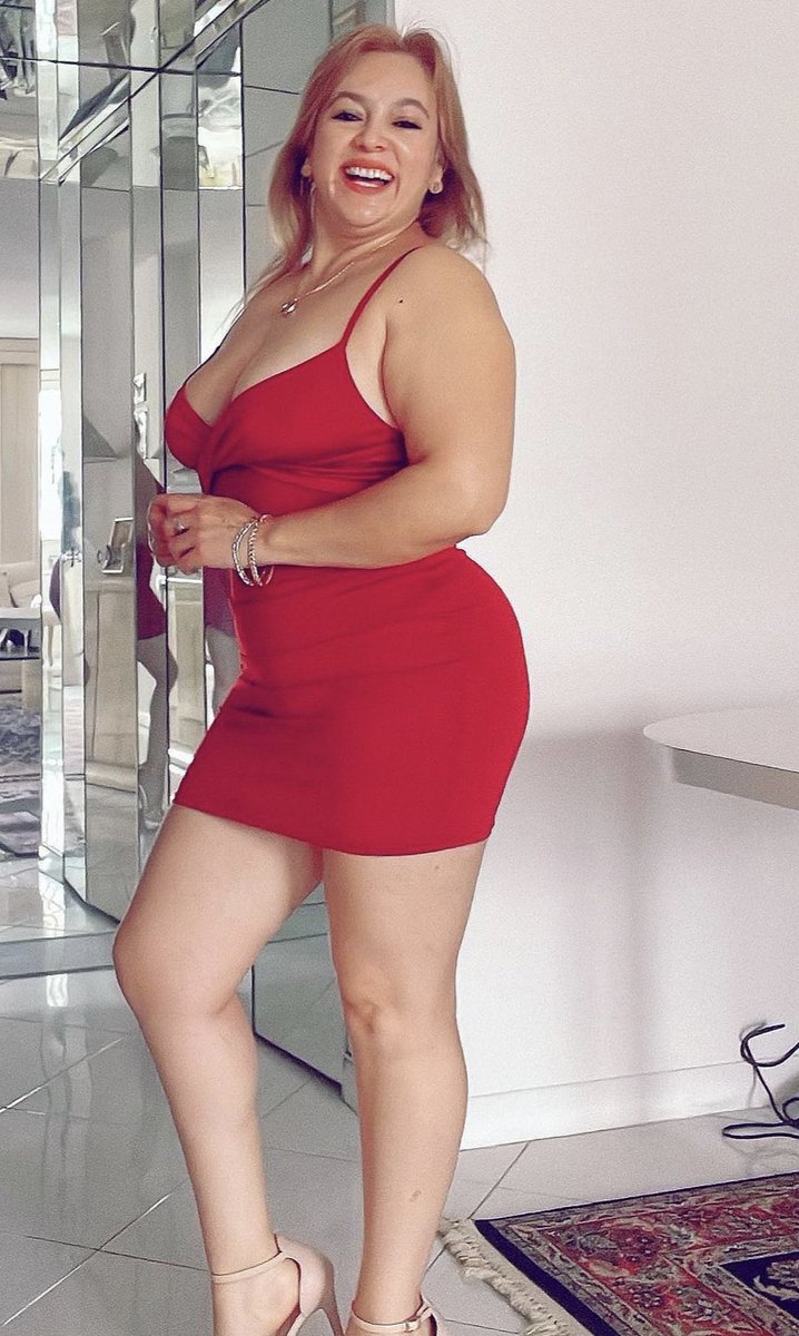 AlexPer46075351's tweet photo. Gracias miss claudia😈 por dejarme cogerte como puta y hacerte gritar y gemir cada que nos vemos🍆se cuanto disfrutas de mi verga https://t.co/RdpSiUMlAn