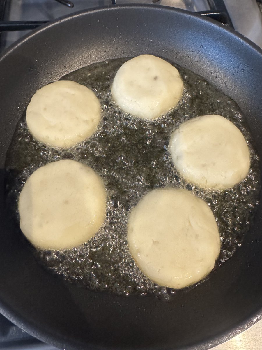 acemacg's tweet image. Decided to try making the cheese stuffed potato mochi tonight. 

#KitsWhoCook