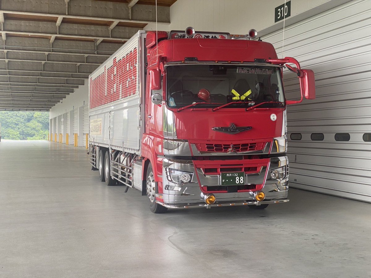 kakinumaU's tweet image. シンプルだって悪くないですよね

お行儀良く待機中

#スーパーグレート
#13t