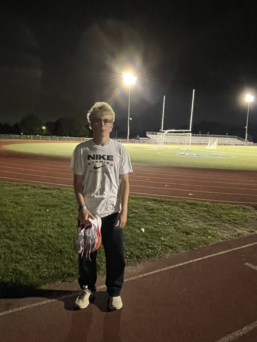 LincolnPalmer_'s tweet photo. Blessed to compete at Canton HS today with a new 1600m PR and my 3rd best 3200m of the season @nfhs_track https://t.co/fFddx8h64I