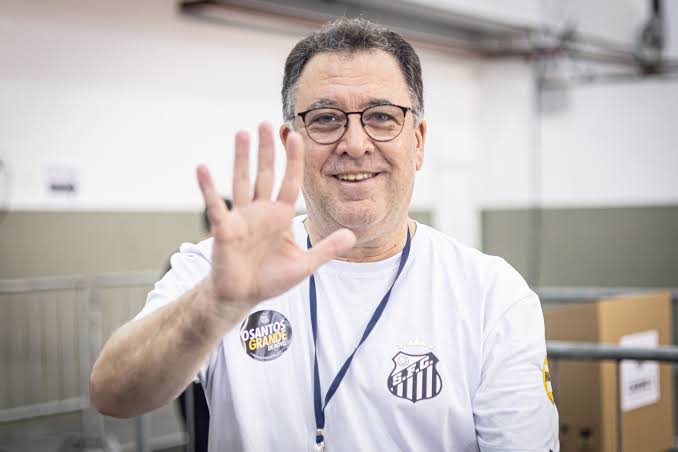 Parabéns Jeff, Felipe Mendes, Ricardinho Martins, Renan, TV Santa Cecilia, Politicos parasitas e Sócios Nostalgicos

O SONHO DE VOCÊS SE REALIZOU!