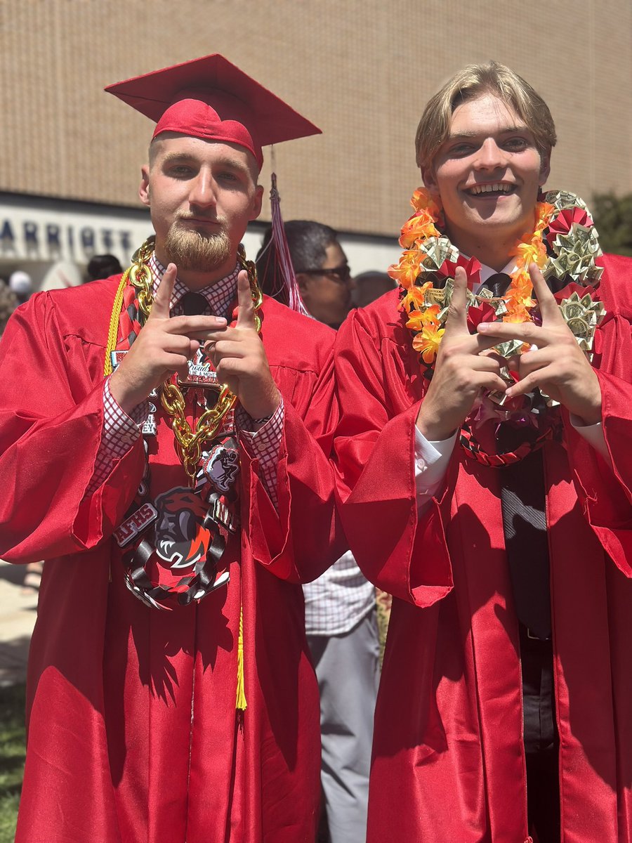 David Gaisford Jr. (@davidgaisfordjr) on Twitter photo Always going to be a Caveman. It’s been a spectacular ride. So grateful to so many. Coaches, Teachers, Friends, Family… Thank you <a href="/cavemanfootball/">American Fork Caveman Football</a>! Looking forward to my next home <a href="/HCBroncoFB/">Hastings College Football</a> and <a href="/HastingsCollege/">Hastings College</a> BIG things coming! #Graduation2025 Always going to be a Caveman. It’s been a spectacular ride. So grateful to so many. Coaches, Teachers, Friends, Family… Thank you <a href="/cavemanfootball/">American Fork Caveman Football</a>! Looking forward to my next home <a href="/HCBroncoFB/">Hastings College Football</a> and <a href="/HastingsCollege/">Hastings College</a> BIG things coming! #Graduation2025