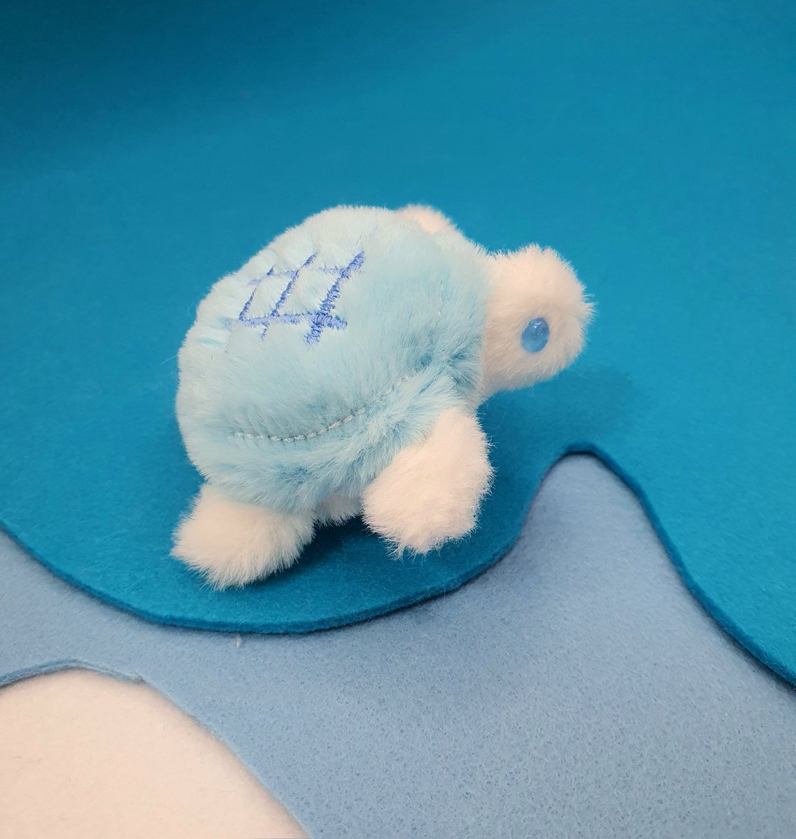 RT 팔로우 이벤트💙

세계 거북이의날 
보들보들 사랑스러운 아기먼지거북이를 보내드립니다

당발6월10일