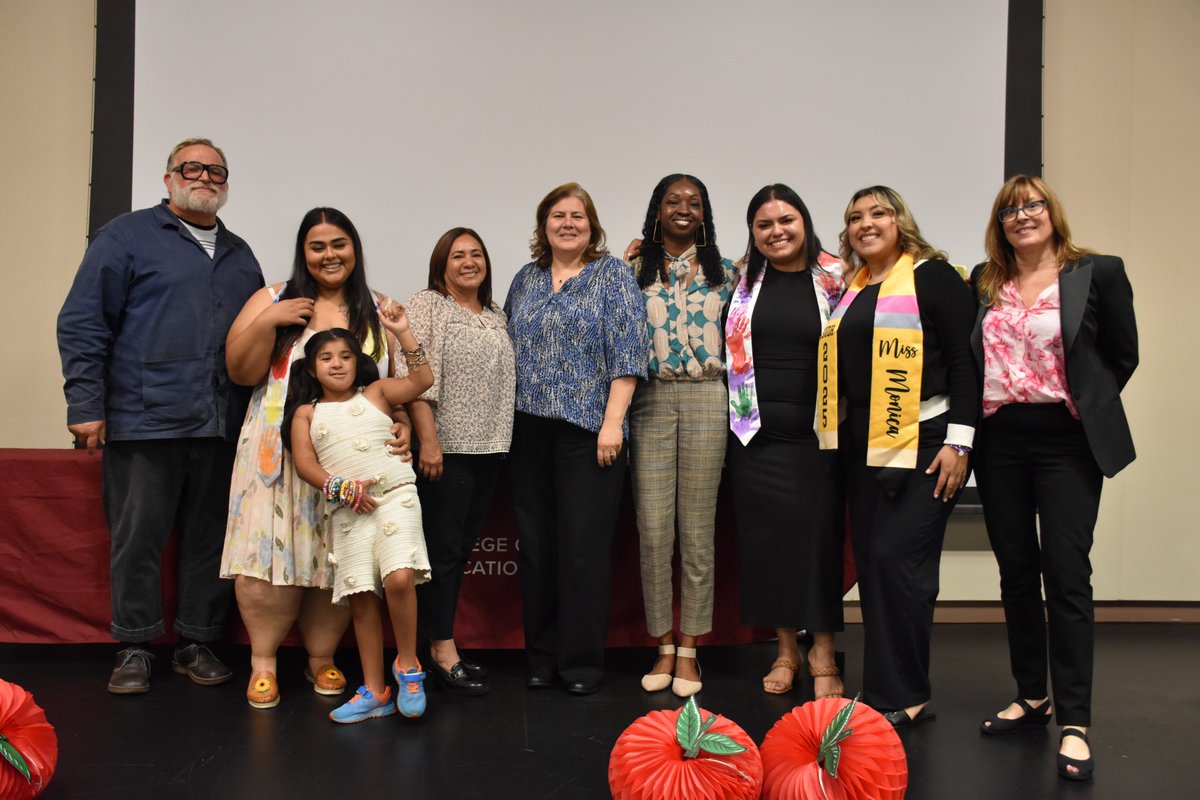 CSUDH College of Education (@csudheducation) on Twitter photo Congrats to all our teaching credential completers, including Single-Subject, Multiple-Subject, Special Education, and Bilingual Authorization! π
"From student to teacher." π©βππ¨βπ > π©βπ«π¨βπ«
πΈ View more photos of the celebration at flickr.com/gp/csudheducatβ¦
#WeAreCOE π₯ #COEPride π Congrats to all our teaching credential completers, including Single-Subject, Multiple-Subject, Special Education, and Bilingual Authorization! π
"From student to teacher." π©βππ¨βπ > π©βπ«π¨βπ«
πΈ View more photos of the celebration at flickr.com/gp/csudheducatβ¦
#WeAreCOE π₯ #COEPride π